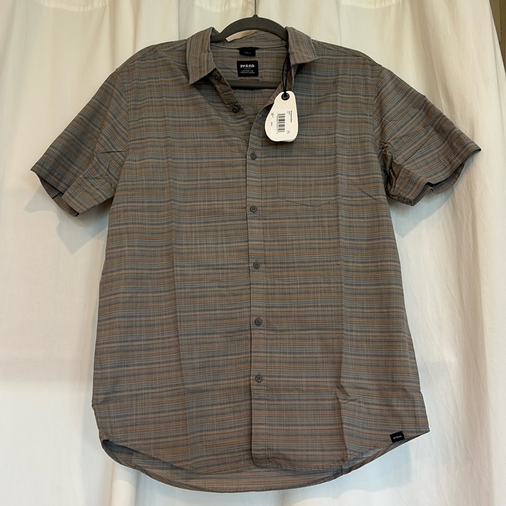 Men’s prana button down shirt, new with tags